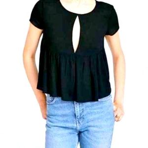 Kimchi Blue Melody keyhole babydoll top